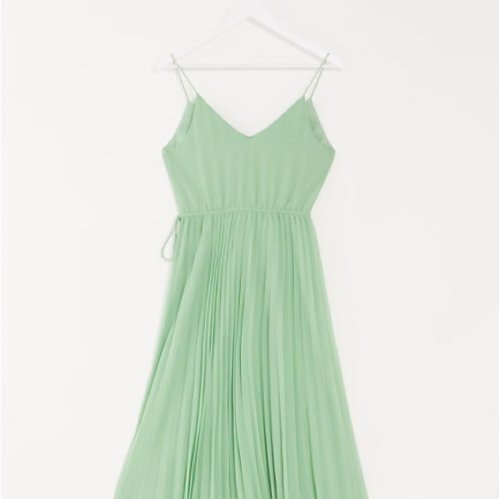 ASOS DESIGN Pleated Cami Babydoll Dress Knee Length V Neck Spring Event Size 8